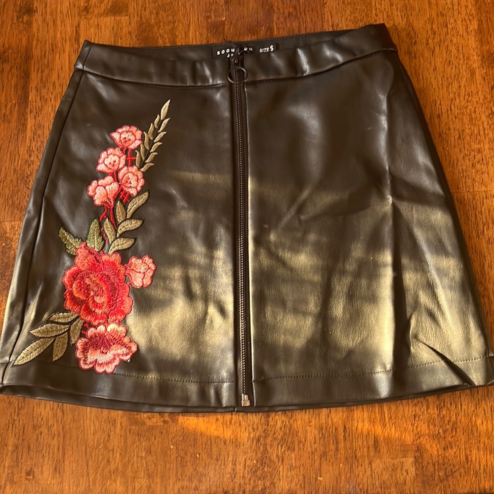 Leather skirt